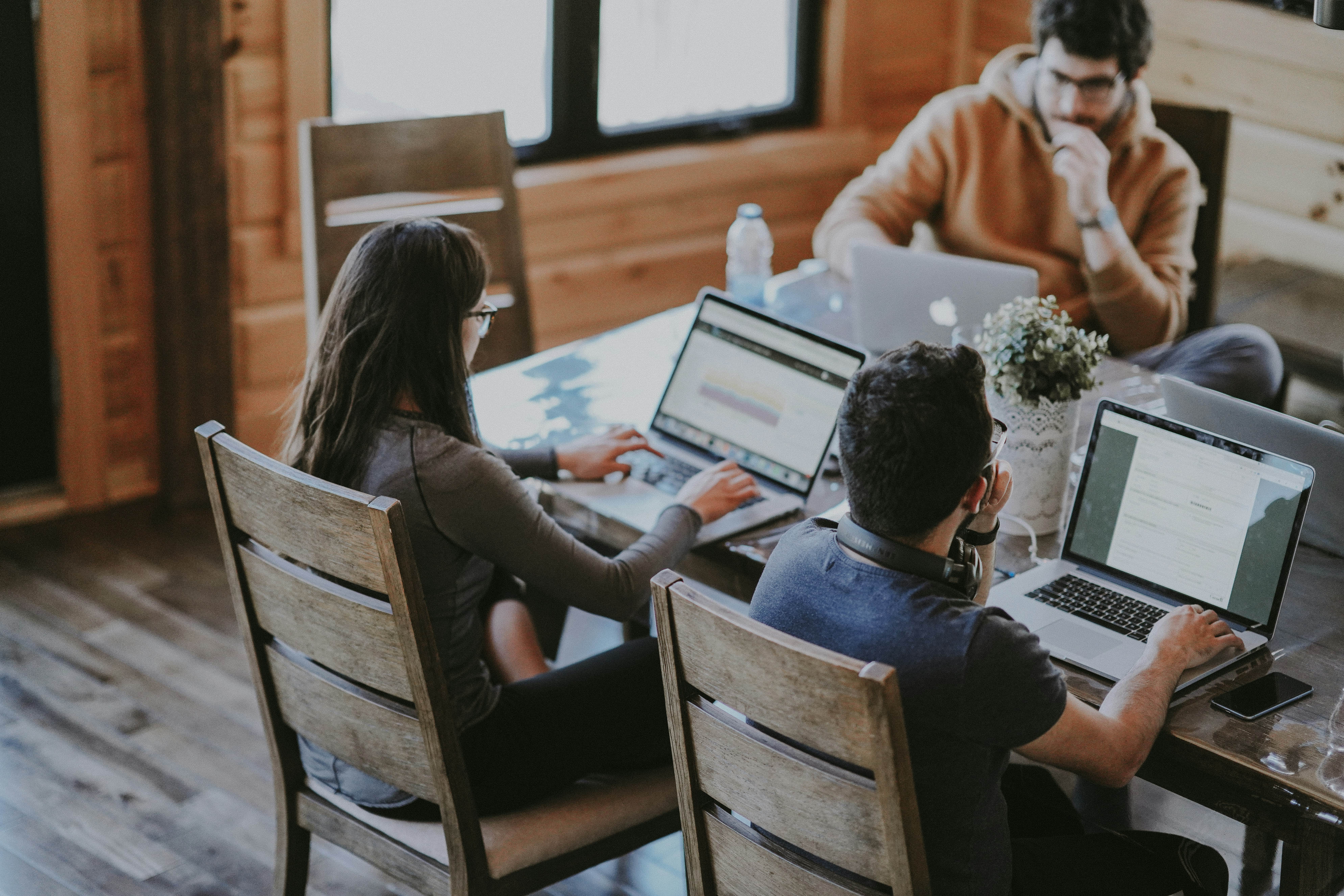 Cómo Profesionales Triunfan en Clasifreelance